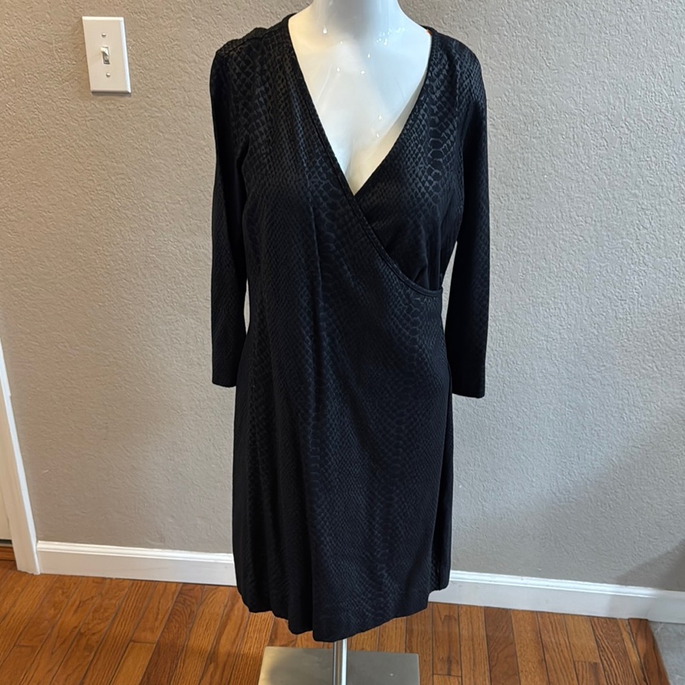 Express, Elegant Black animal, print Dress size large